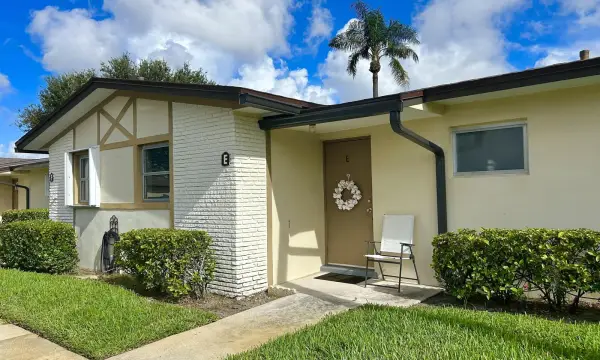 2811 Ashley Drive W E, West Palm Beach, FL 33415
