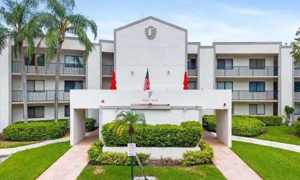 10634 W Clairmont Circle, Tamarac, FL 33321