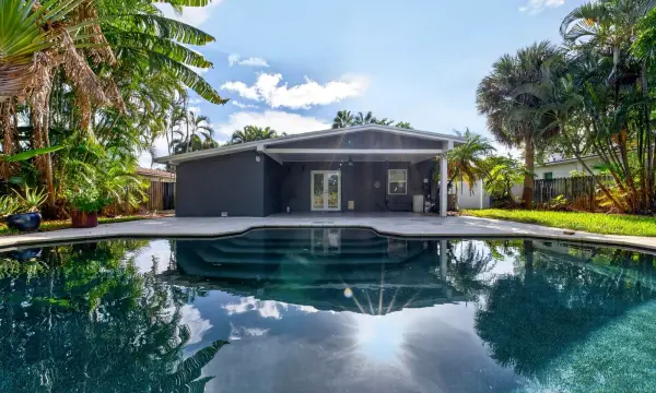1605 NE 16th Avenue, Fort Lauderdale, FL 33305