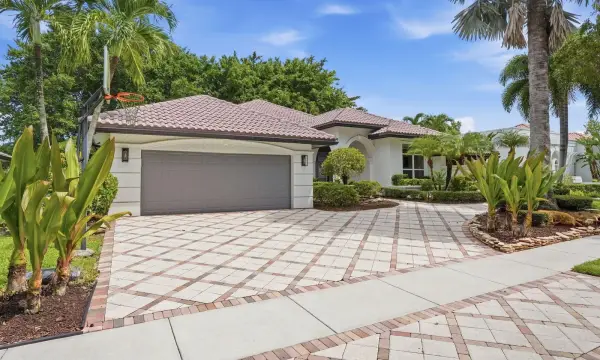 5742 Saint Annes Way, Boca Raton, FL 33496