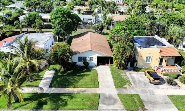 519 Evergreen Drive, Lake Park, FL 33403