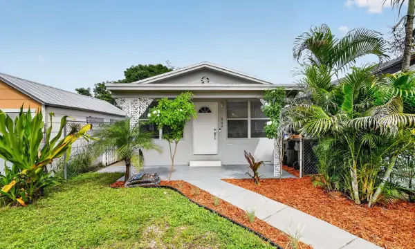 504 N E Street, Lake Worth Beach, FL 33460