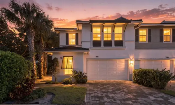 4956 Borland Lane, Palm Beach Gardens, FL 33418