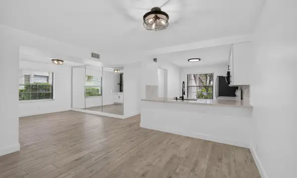 1701 Sabal Ridge Circle D, Palm Beach Gardens, FL 33418