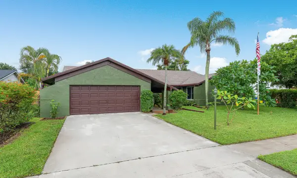 5104 Candlewood Court, Lake Worth, FL 33467
