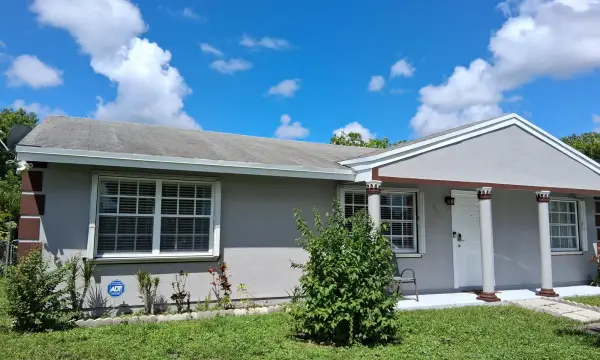 1341 SW 73rd Avenue, North Lauderdale, FL 33068