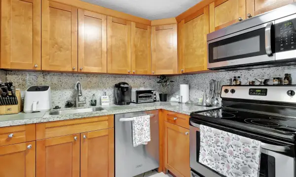 Address Withheld, Delray Beach, FL 33446