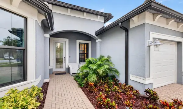 4529 Pinehurst Trail W, Oakland Park, FL 33309