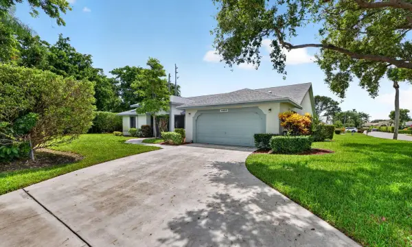2320 Riviera Drive, Delray Beach, FL 33445