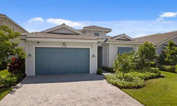 12598 Nautilus Circle, Palm Beach Gardens, FL 33412