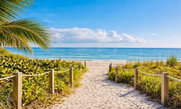 1057 Hillsboro Mile 214, Hillsboro Beach, FL 33062