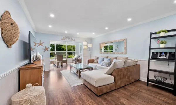 5171 W Oakland Park Boulevard 204, Lauderdale Lakes, FL 33313