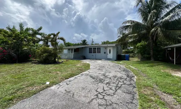 5671 NE 8th Avenue, Oakland Park, FL 33334