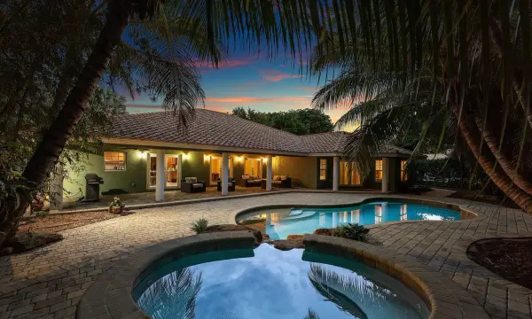 10295 Saint Andrews Road, Boynton Beach, FL 33436
