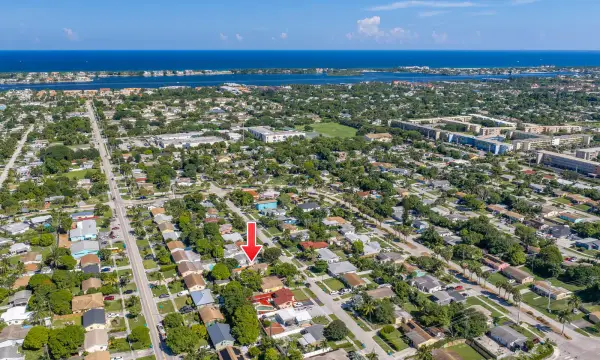171 NE 28th Court, Boynton Beach, FL 33435