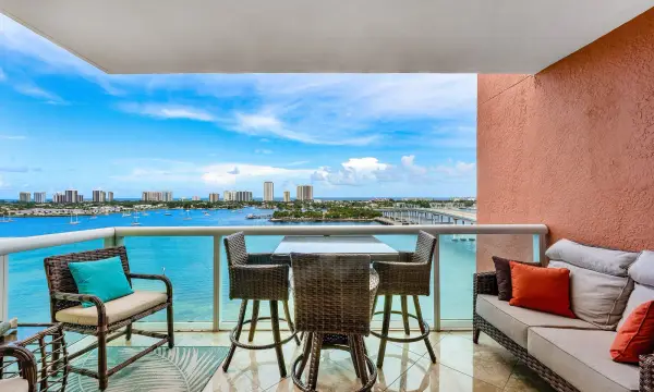 2640 Lake Shore Drive 1210, Riviera Beach, FL 33404