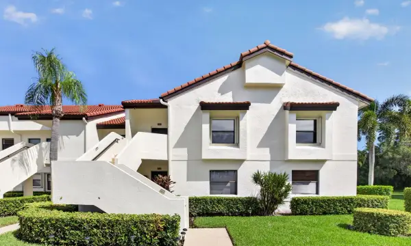 5939 Parkwalk Drive, Boynton Beach, FL 33472