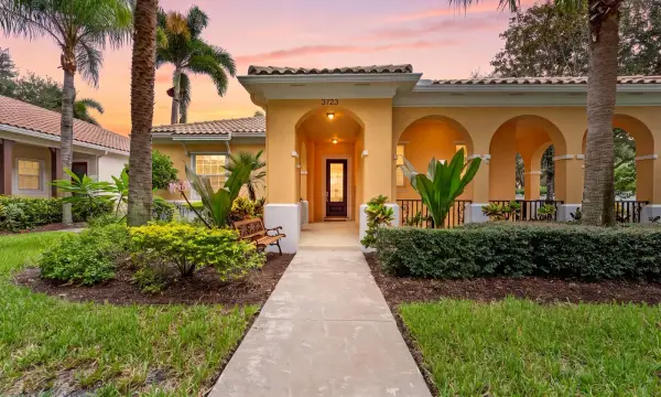 3723 Community Drive, Jupiter, FL 33458