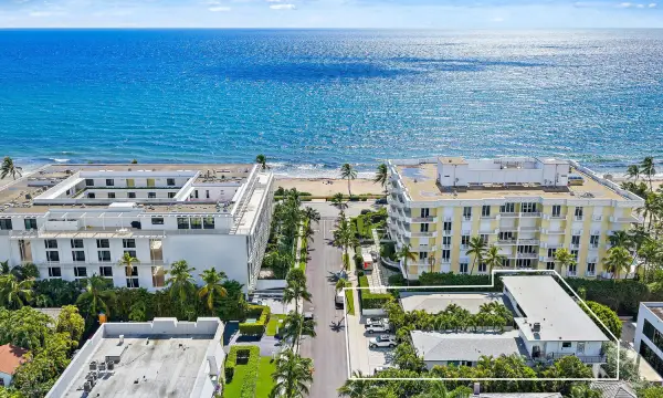 122 Peruvian Avenue 16, Palm Beach, FL 33480