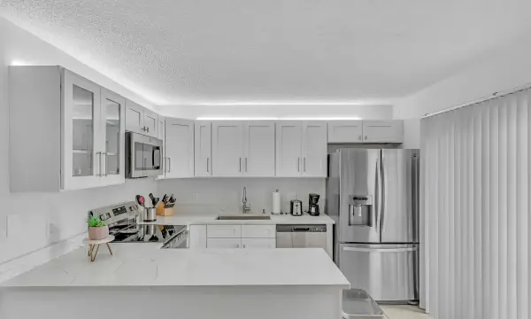 2228 White Pine Circle A, Greenacres, FL 33415