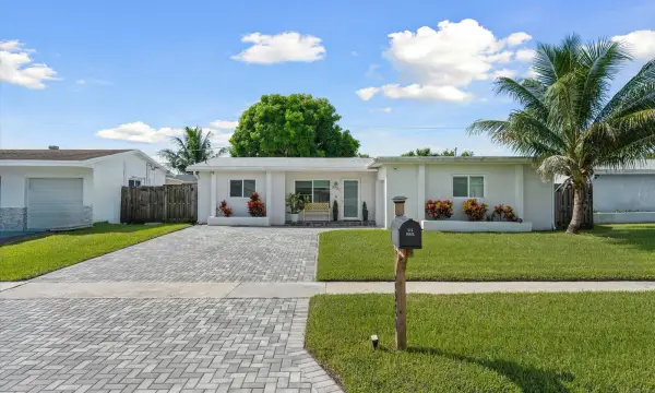 8980 NW 25th Street, Sunrise, FL 33322