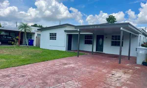 3765 NE 18th Avenue, Pompano Beach, FL 33064