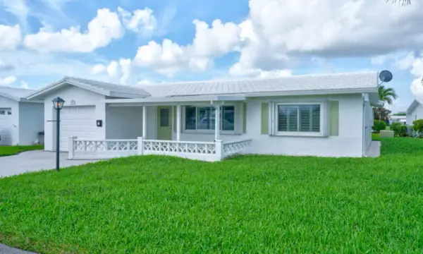 2198 SW 12th Avenue, Boynton Beach, FL 33426