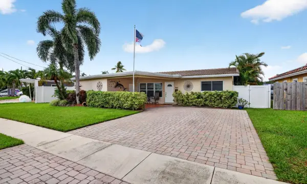 943 Nautilus Isle, Dania Beach, FL 33004