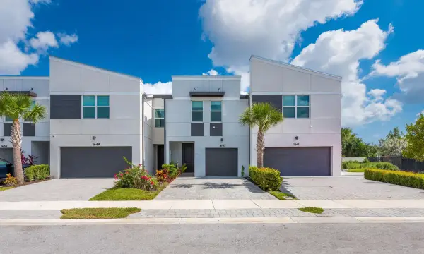 1645 Lindley Street, Mangonia Park, FL 33407