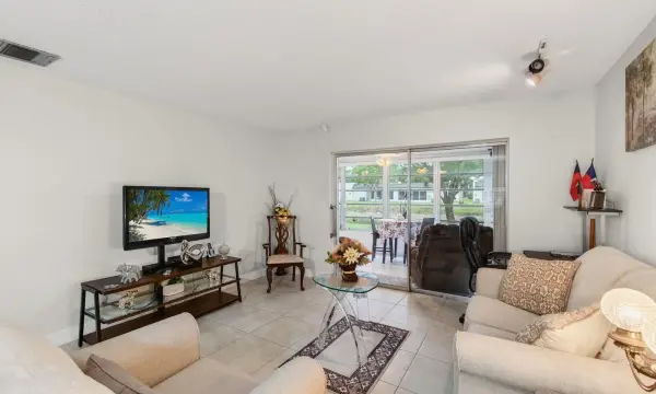 136 Lake Rebecca Drive, West Palm Beach, FL 33411