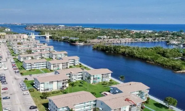350 Horizons E 106, Boynton Beach, FL 33435