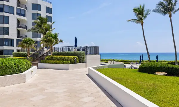 2565 S Ocean Boulevard 205-n, Highland Beach, FL 33487