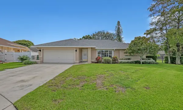 1835 Moonflower Circle, Wellington, FL 33414