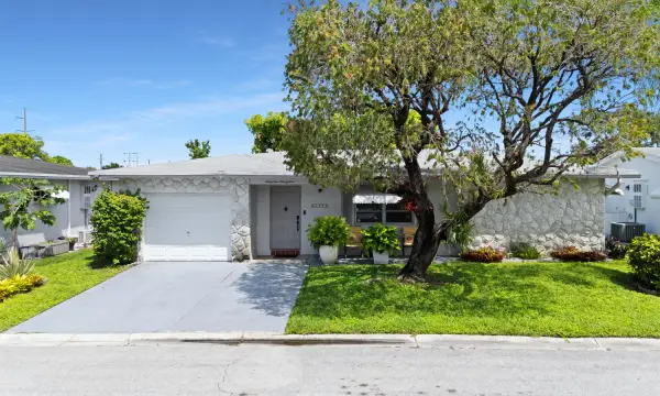 6995 NW 10th Court, Margate, FL 33063