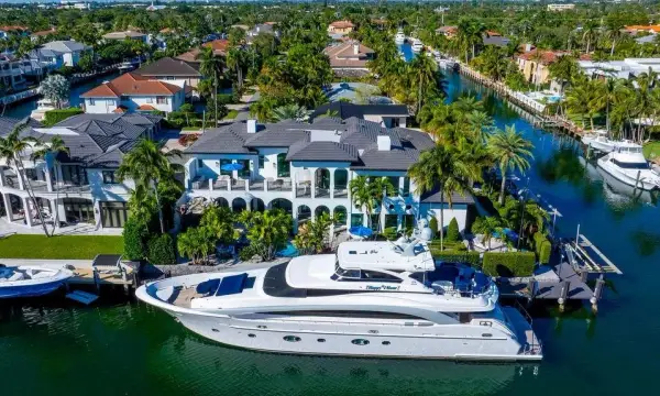 2457 NE 26th Street, Lighthouse Point, FL 33064