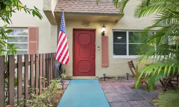7175 Nova Drive, Davie, FL 33317