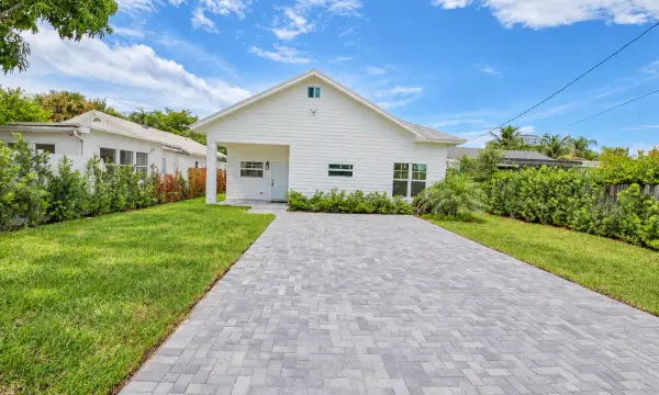 520 38th Street, West Palm Beach, FL 33407