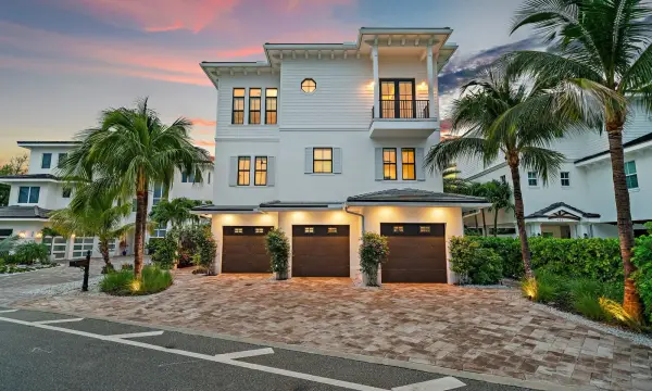 481 Ocean Ridge Way, Juno Beach, FL 33408