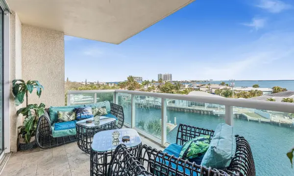 2650 Lake Shore Drive 401, Riviera Beach, FL 33404