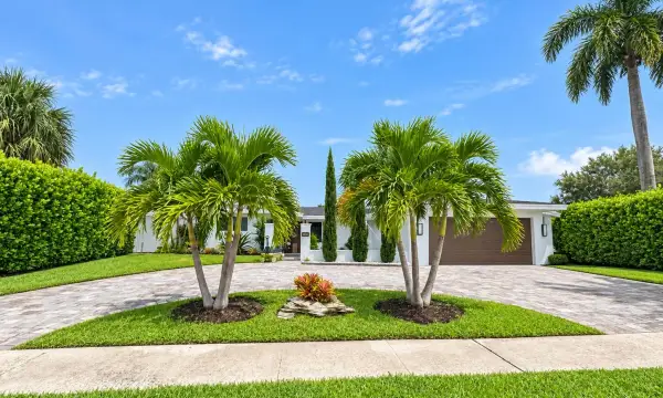 816 SW 2nd Street, Boca Raton, FL 33486
