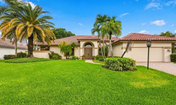 10695 Stonebridge Boulevard, Boca Raton, FL 33498