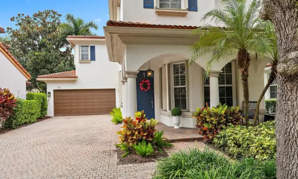 331 October Street, Palm Beach Gardens, FL 33410