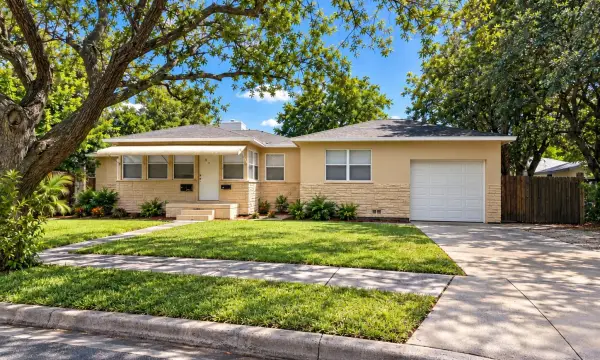 5014 Spruce Avenue, West Palm Beach, FL 33407