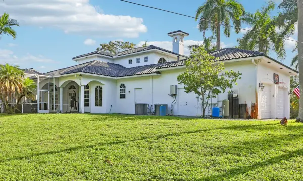 6911 NW 84th Avenue, Parkland, FL 33067