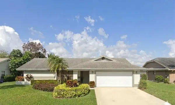142 Parkwood Drive, Royal Palm Beach, FL 33411
