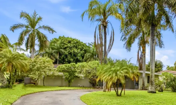151 SW 8th Avenue, Boca Raton, FL 33486