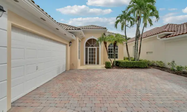 10755 Wharton Way, Palm Beach Gardens, FL 33412
