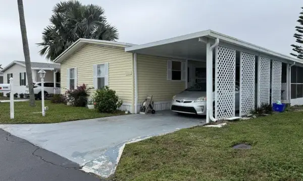 Address Withheld, Atlantis, FL 33462
