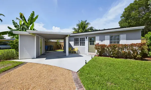 201 NE 16th Court, Fort Lauderdale, FL 33305