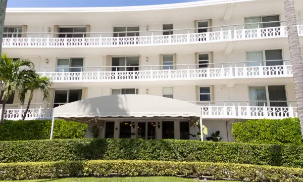 139 Sunrise Avenue 107, Palm Beach, FL 33480